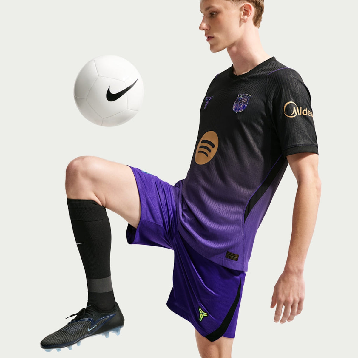 Jersey Barcelona 2026/27 II Player Man