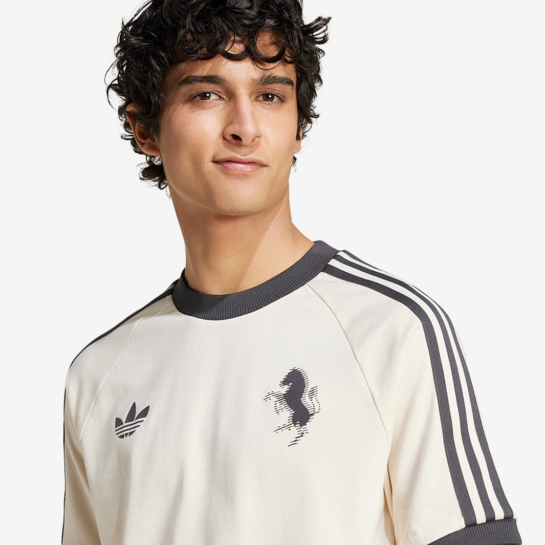 Camisa Casual adidas Juventus FC 3 Stripes - [product_category] | Arquibancada Esportes
