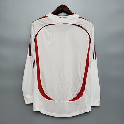 Camiseta de manga larga del Milan de la Champions League 06/07