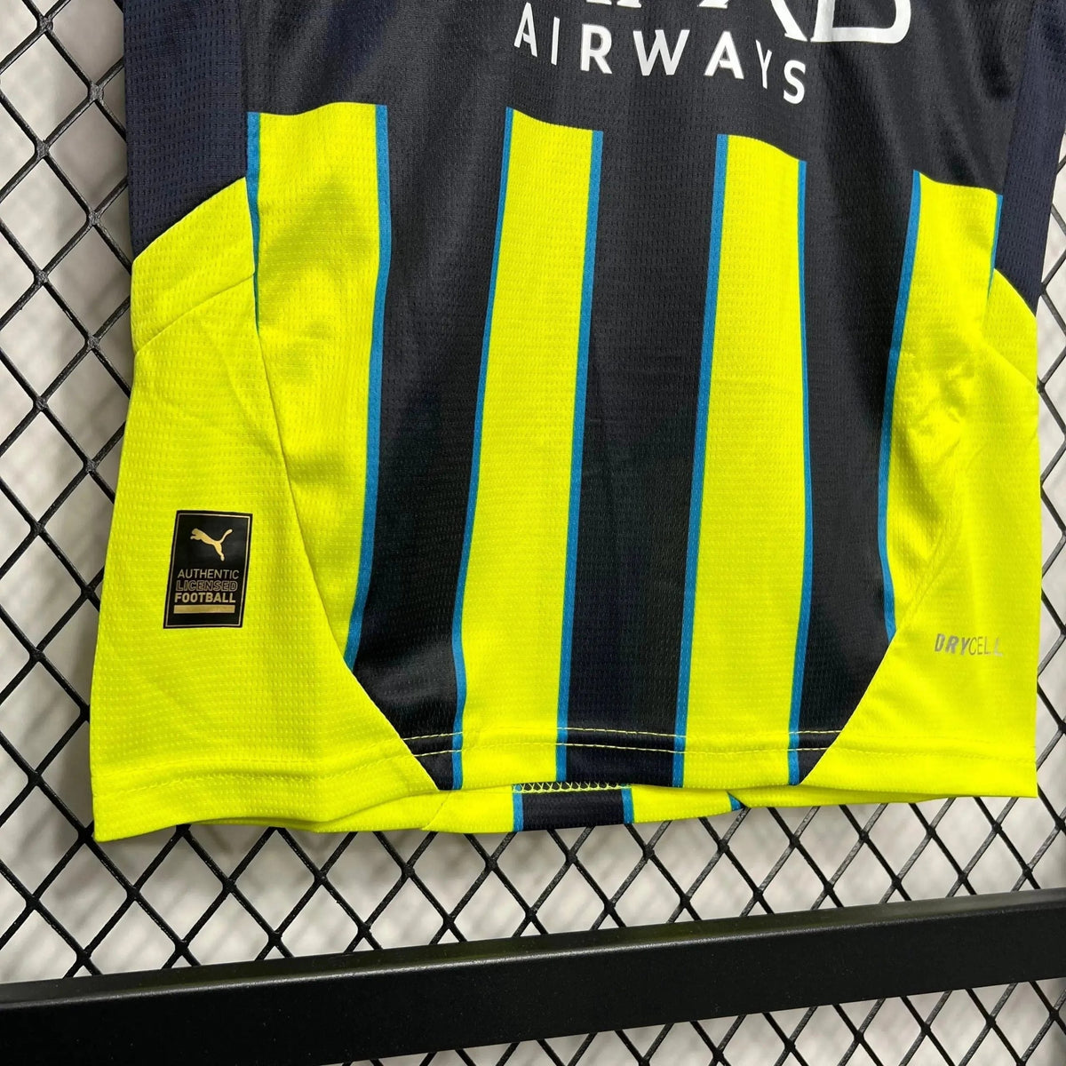 Kids Away Kit 24/25