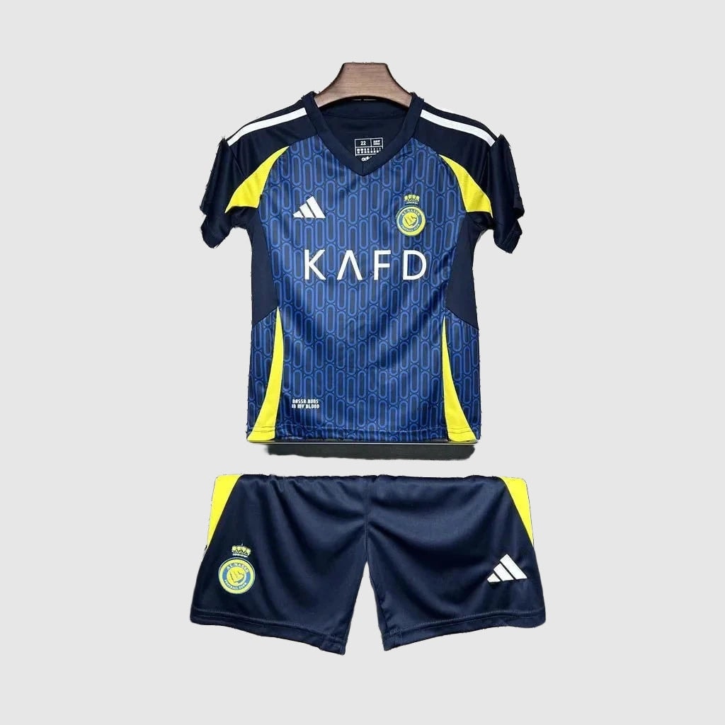 Kids Away Kit 24/25 · Design 2
