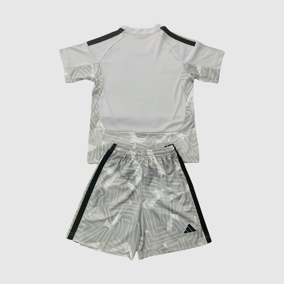 Kids Goalkeeper Kit 26/27 · Design 6