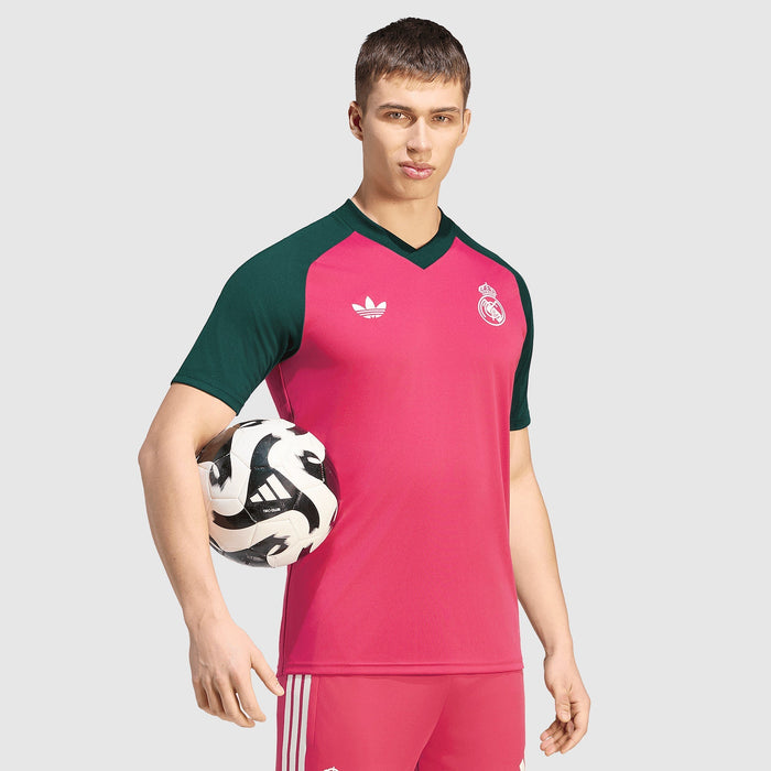 Jersey Real Madrid 2026/27 Pre-Match Fan Man