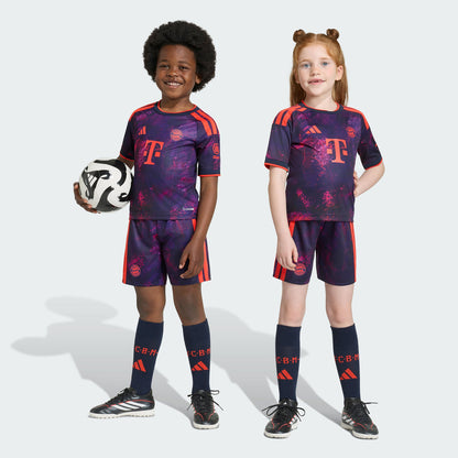 Kids Third Kit 26/27