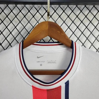 Training Top 24/25 · Design 3